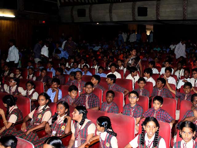 Raju Gari Gadhi Show For School Kids In Gokul1